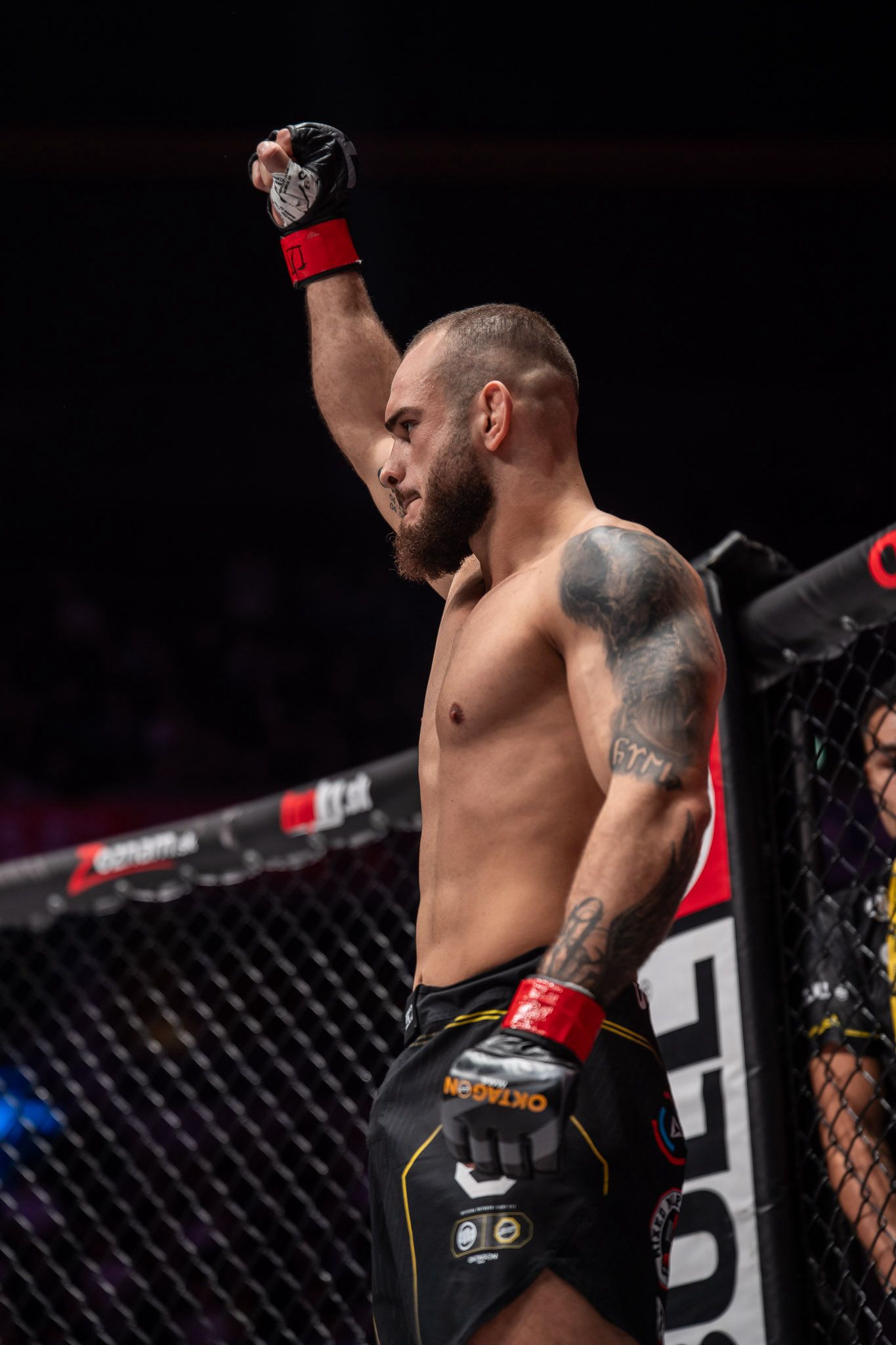 Emir-Can Al 8 Emir-Can Al