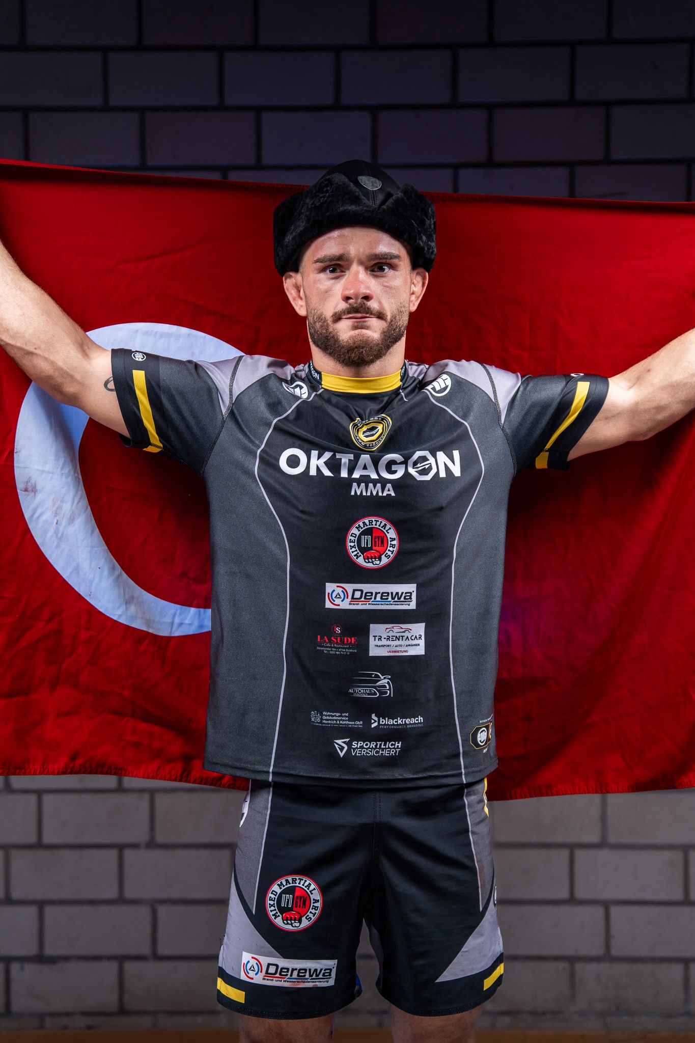 Emir-Can Al 11 Emir-Can Al