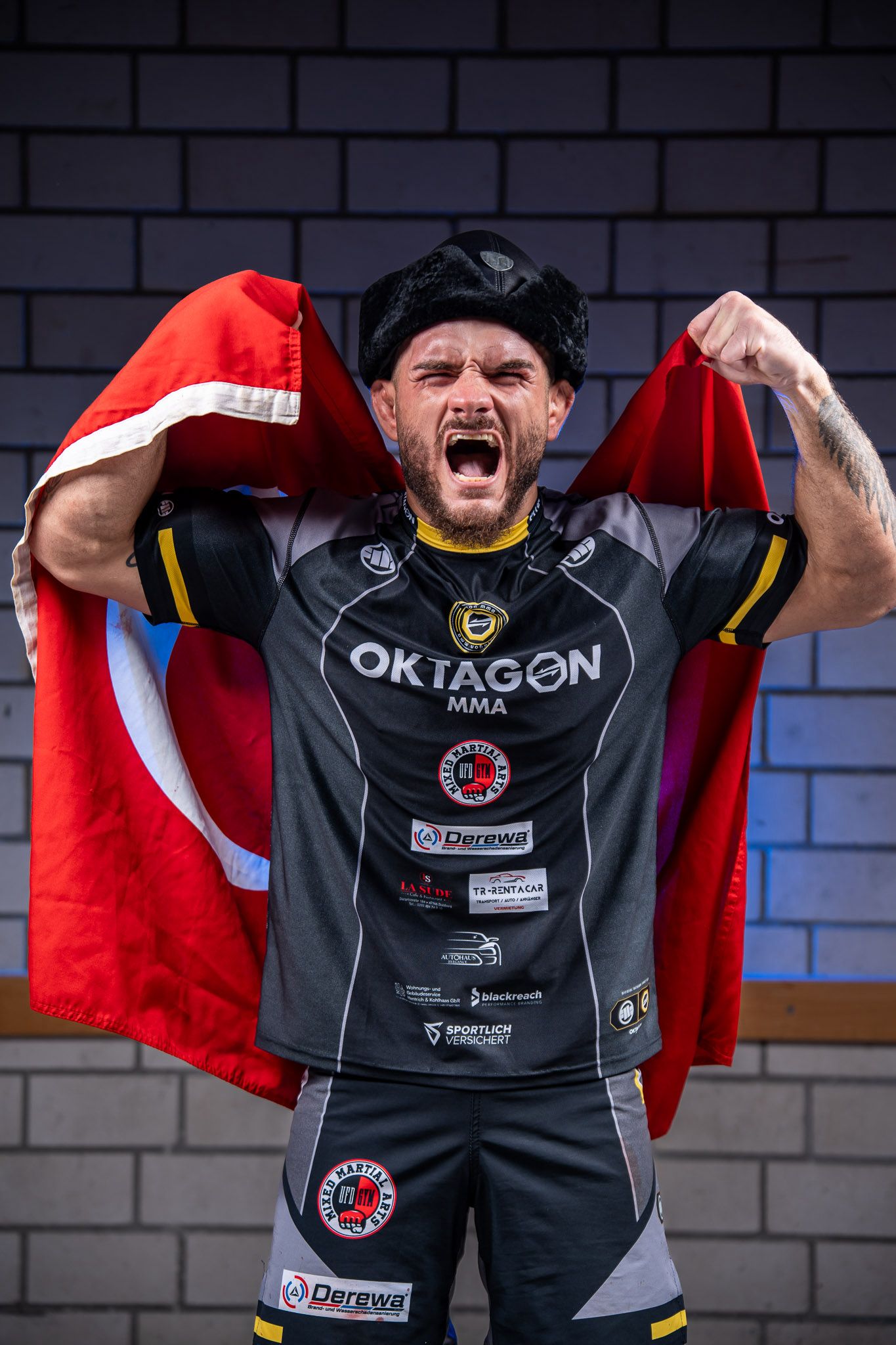 Emir-Can Al 10 Emir-Can Al